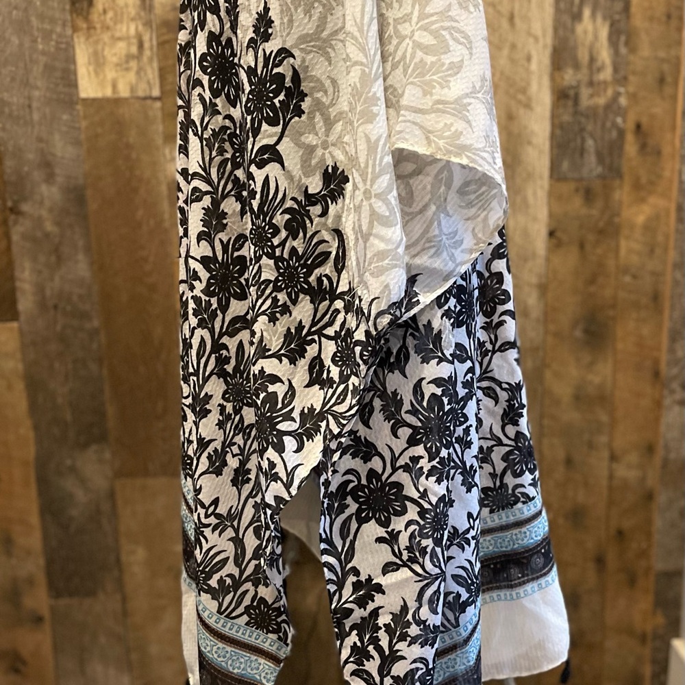 Kimono - Picture 3 of 4